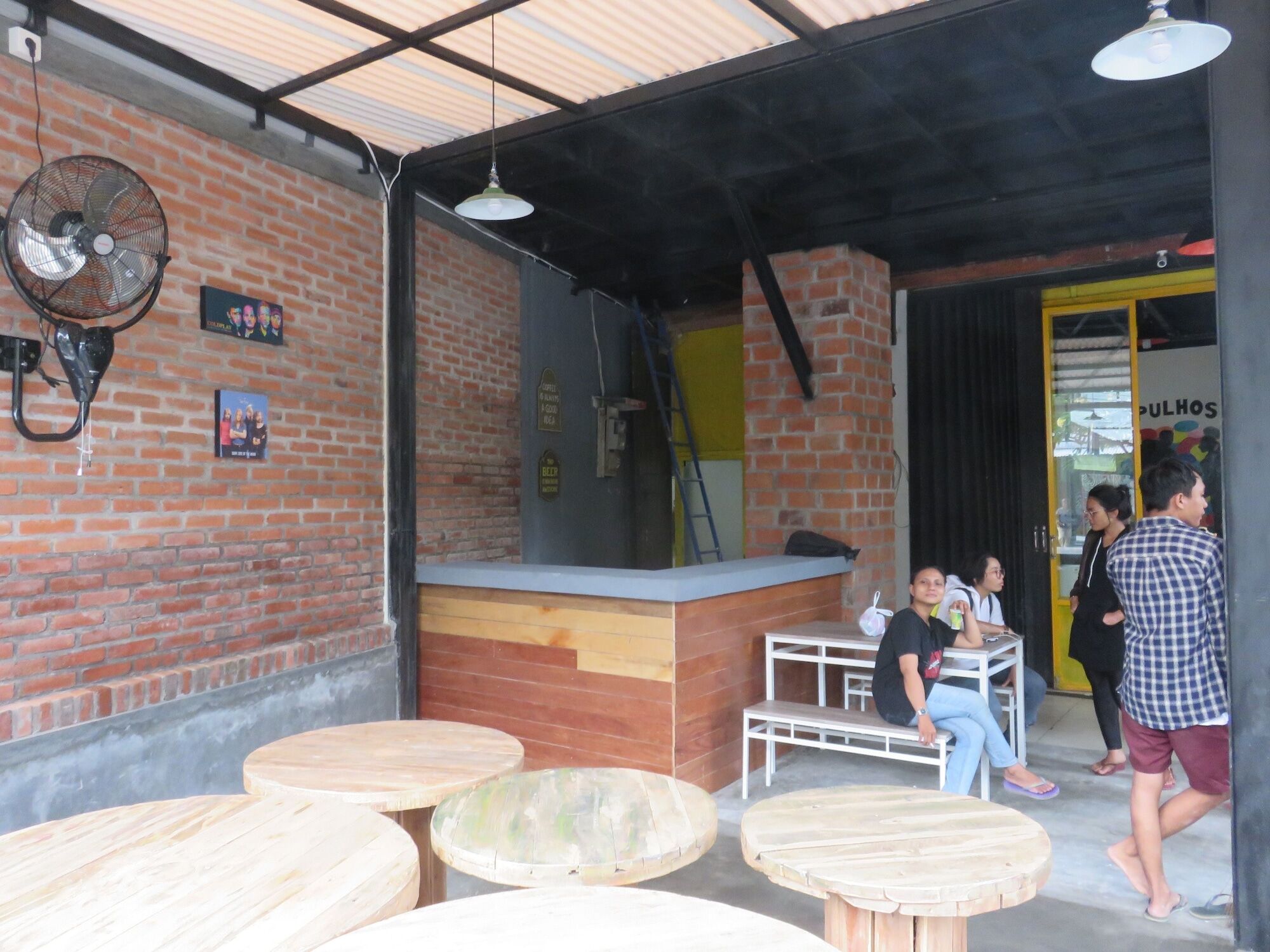 Kumpul Hostel Kuta レギャン エクステリア 写真