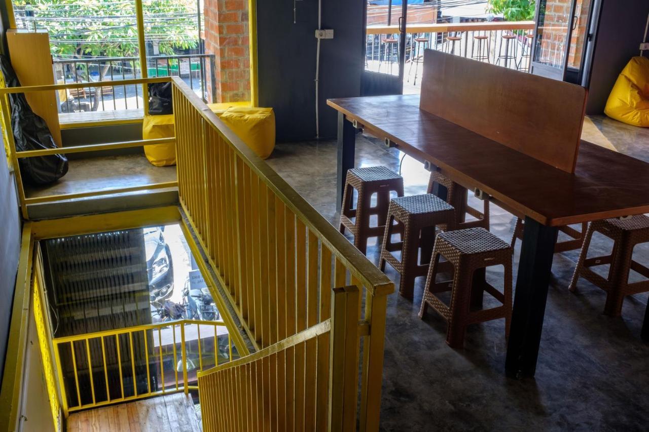 Kumpul Hostel Kuta レギャン エクステリア 写真
